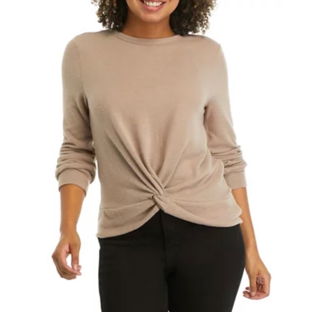 Belle Du Jour Junior’s Twist Front Long Sleeve Sweater